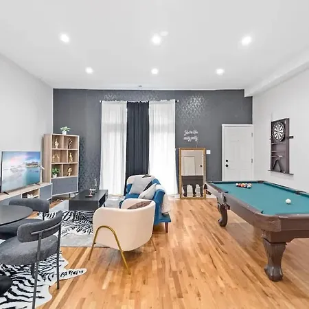 2 Bd 2 Ba Bucktown Safari Flat Apartment